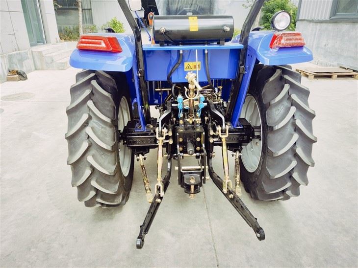 50 HP Agricultural Tractor Equipped With ROPS Safety Frame Canopy price