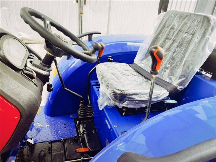 50 HP Agricultural Tractor Equipped With ROPS Safety Frame Canopy best
